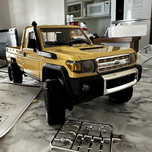 1:12 RC Toyota LC79 Pickup Truck Model