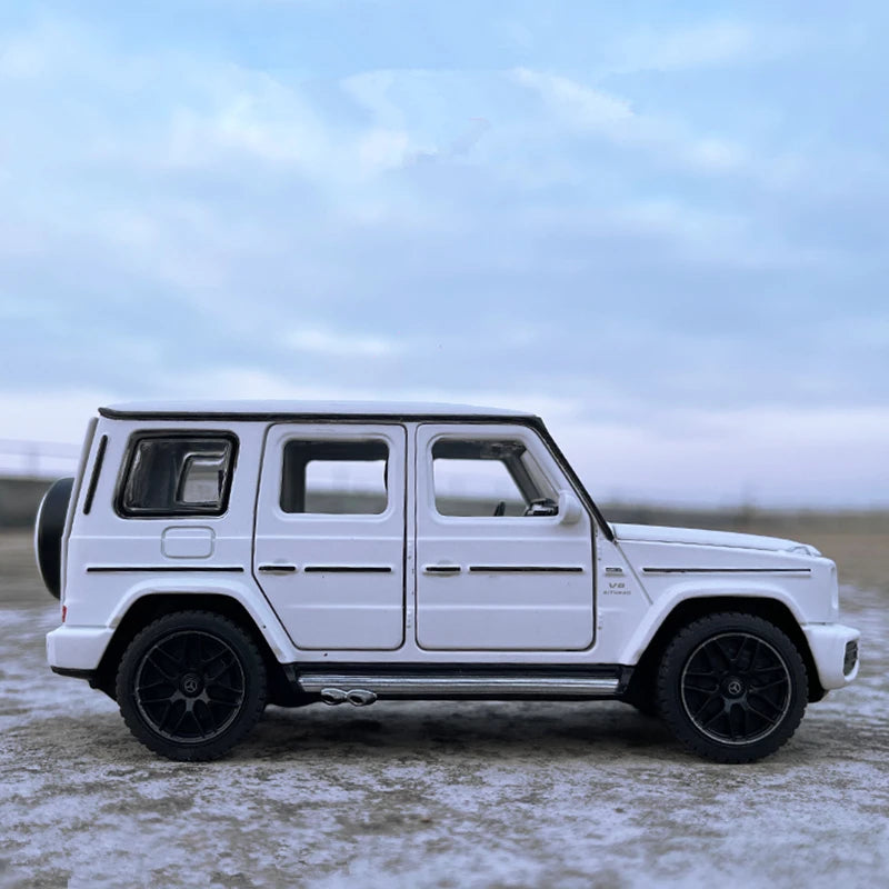 1:32 Mercedes Benz G63 Car Model